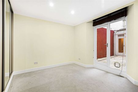 St. George's Square, Pimlico, London, SW1V 3QT - Photo 5