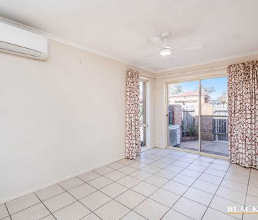 3 Bedroom Townhouse in Charnwood - Photo 6