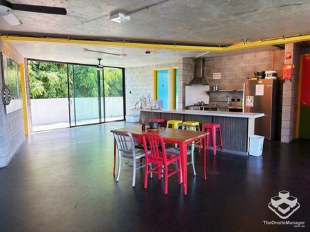 Furnished Oversize Studio Available 26/11/2025 - Photo 5