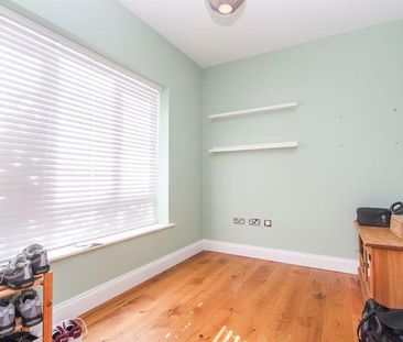 4 bedroom detached house to rent - Photo 3