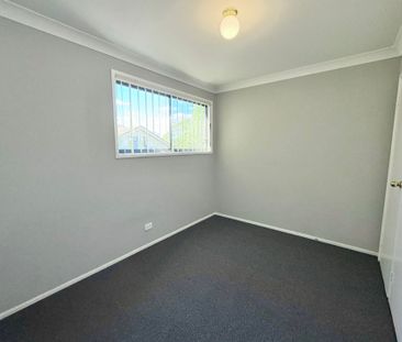 Street Facing Townhouse!! - Photo 1