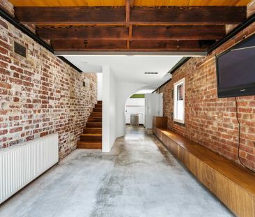ARCHITECTURALLY DESIGNED STABLE CONVERSION - Photo 6
