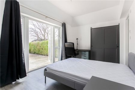 Elmside, Guildford, Surrey, GU2 7SH - Photo 3