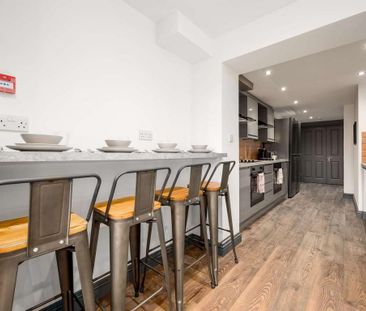 1 bedroom in a house share to rent - Photo 3