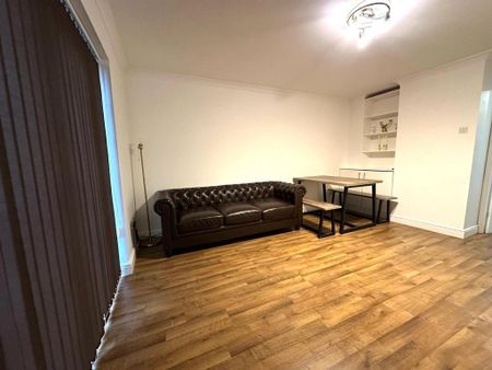 2 bedroom terraced house to rent - Photo 2