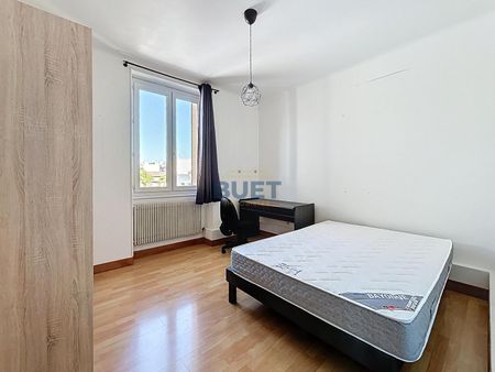 A LOUER - Appartement MEUBLE de type 3 bis situé ... - Photo 2