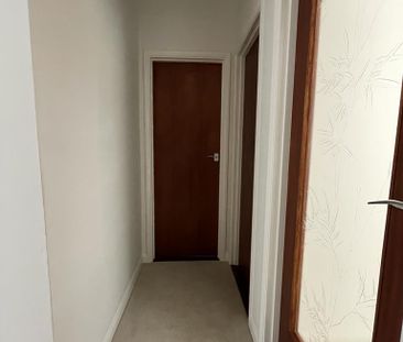 4 bedroom detached bungalow to rent - Photo 3