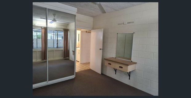 INNER CITY LIVING!!!! - Photo 1