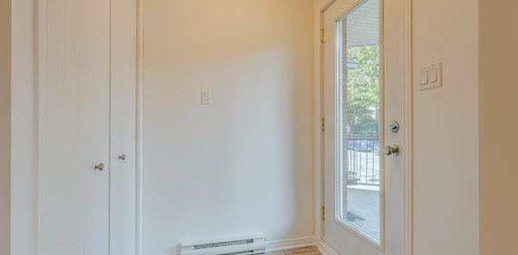 4 ½ à louer dans Hochelaga – Terrasse, stationnement & parc arrière - Photo 2