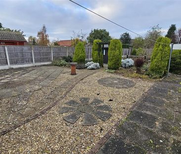 3 bedroom detached bungalow to rent - Photo 6
