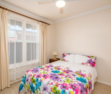 4 Bedroom House - Photo 6