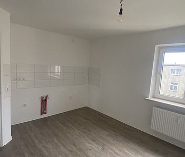 Gemütliche 2-Zimmer-Dachgeschosswohnung - Foto 2