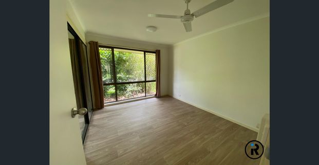 Beautiful Family Home in Flinders View – Spacious, Modern & Convenient - Photo 1