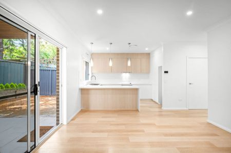 Modern Four-Bedroom Family Home - Photo 2