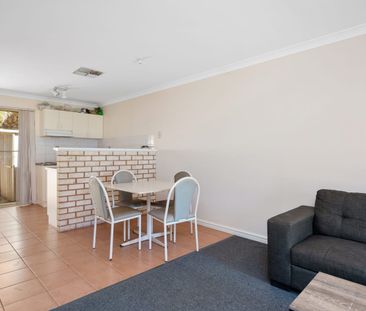 Furnished Unit, Near CBD - Photo 2