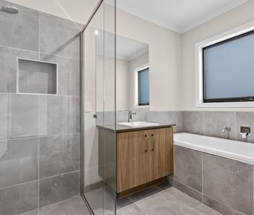 Modern Family Living in the Heart of Clyde North - Photo 3