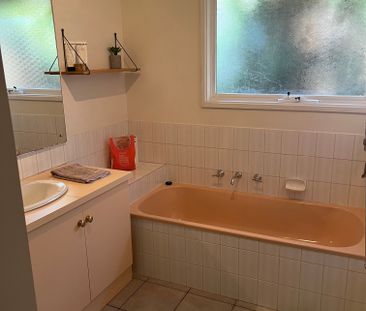 Langwarrin - Photo 2