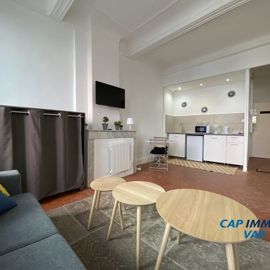 Location Appartement 1 pièce 26m² LE BEAUSSET 83330 - Photo 1