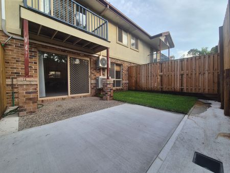 Included internet, water & mowing - Photo 2