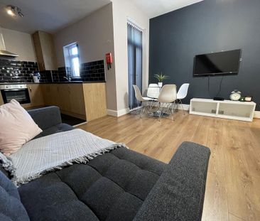 4 bedroom terraced house to rent - Photo 3