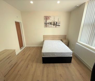 61 Laurel Road, Handsworth Wood, Birmingham, B21 9PB - Photo 4