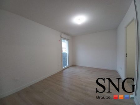 T2 AVEC BALCON ET PARKING - Photo 2