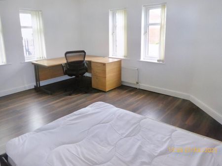 6 bedroom apartment to rent - Photo 5