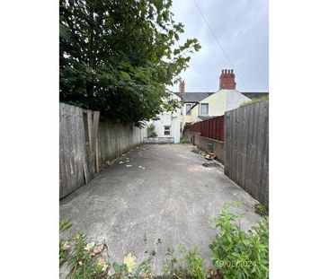 4 bedroom terraced house to rent - Photo 5