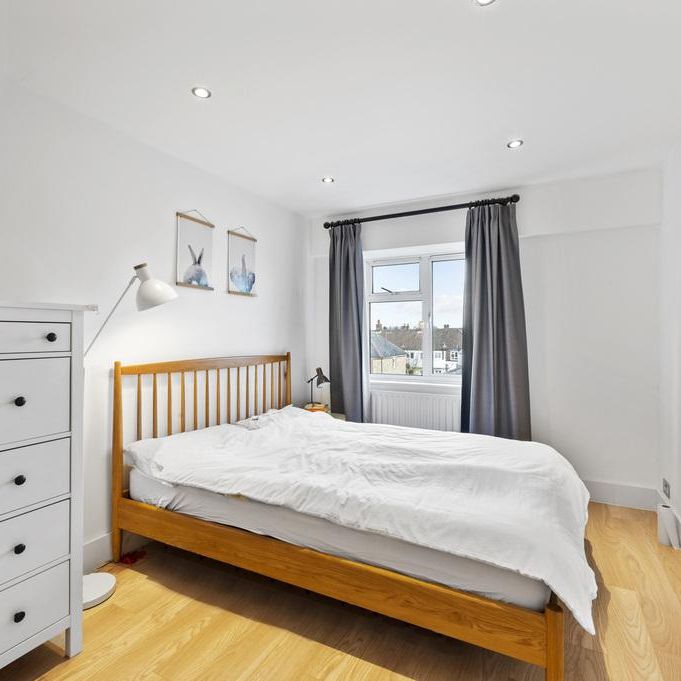 3 bedroom maisonette to rent - Photo 1