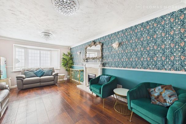 4 bedroom detached house to rent - Photo 1