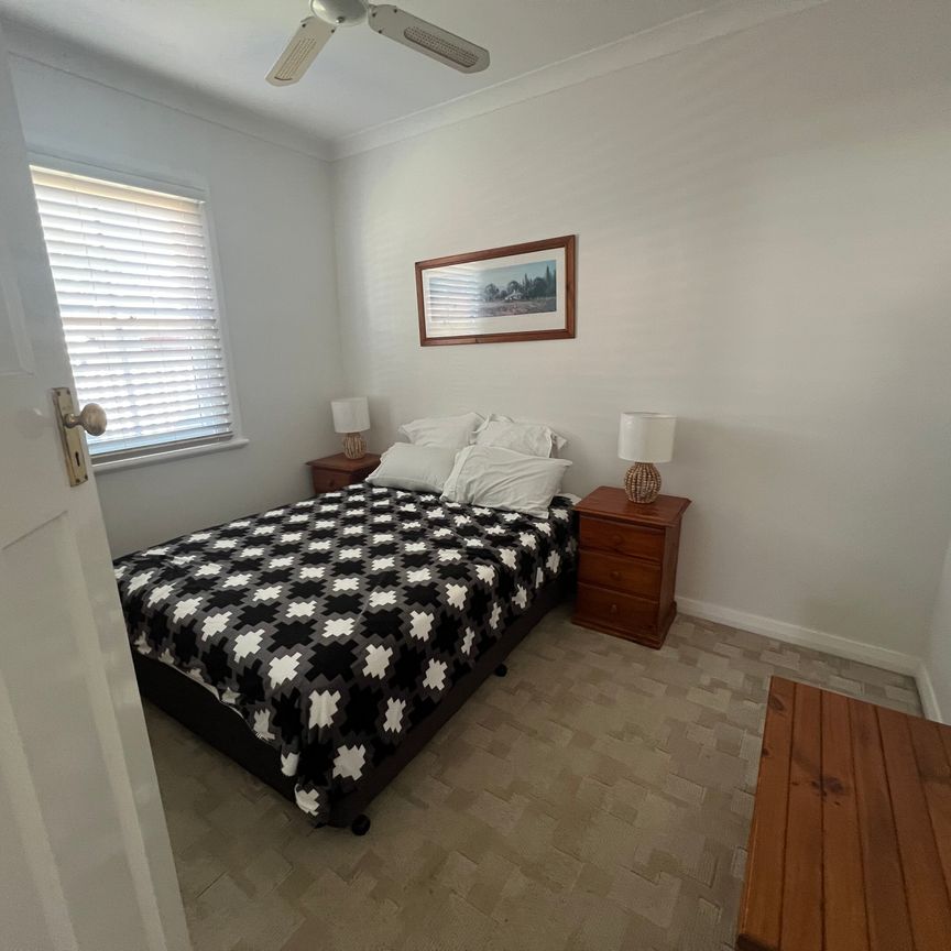 Merewether - Photo 1