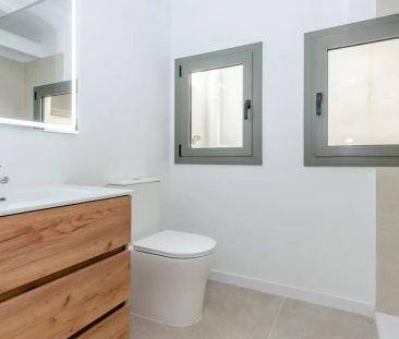 Room in a shared 10-bedroom apartment for rent in El Baix Guinardó, Barcelona, all bills included. - Foto 1
