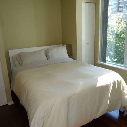 Sept 1 $2700 furnished 1BR 1BA Yaletown Savoy Richards St one bedroom - Photo 1