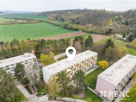 Pronájem zrekonstruovaného bytu 3+1 s lodžií, 75,4 m - Фото 3