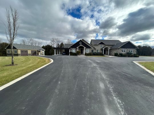 For Lease - 9537 Wellington Road Unit# 124, Erin, Ontario - Photo 1