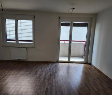Unbefristete 2-Zimmer-Wohnung mit schönem Balkon! - Foto 2