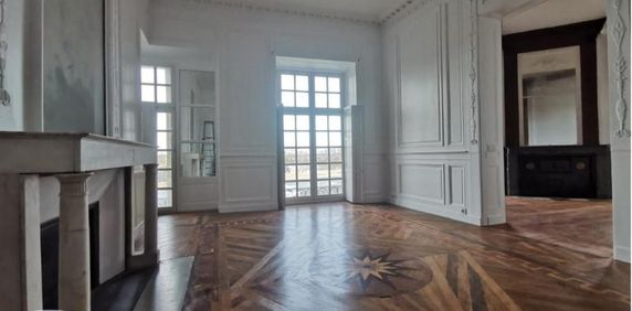 Location Appartement 4 pièces 86m² BORDEAUX 33000 - Photo 2