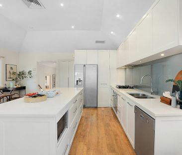 32 Woolwich Road, Hunters Hill NSW 2110 - House For Rent | Domain - Photo 1