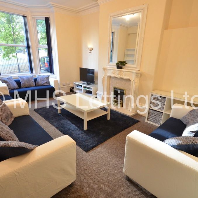 8 Bedroom Mid Terraced House for rent in Hanover Square - Photo 1