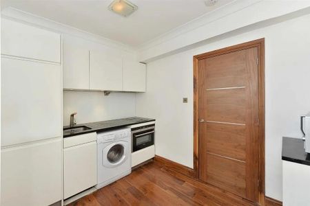 3 bedroom flat to rent - Photo 5