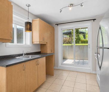 🏡 4 ½ TOUT MEUBLÉ À LOUER — CHOMEDEY, LAVAL 📍 Chomedey, Laval - Photo 1