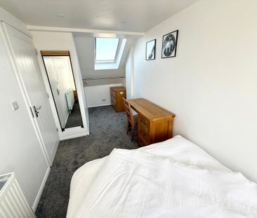 5 bedroom house of multiple occupation to rent - Photo 2