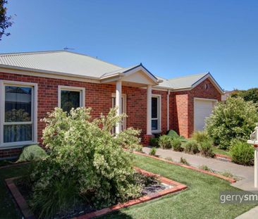 CLASSY TOWNHOUSE in WEIR PARK - Photo 4