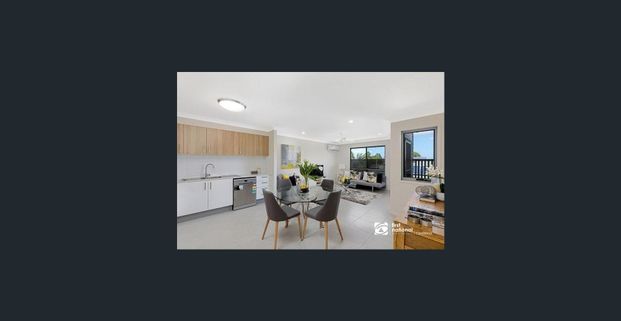 MODERN TWO BEDROOM UNIT IN VICTORIA POINT. NB RENT TO INCREASE TO $ 620 PER WEEK TWO MONTHS AFTER LEASE COMMENCES. - Photo 1