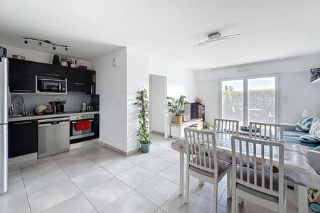 3P en Rez de jardin avec double garage secteur plateaux fleuris - Photo 4