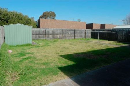 Gladstone Park - Photo 5