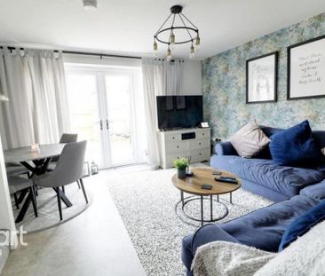 2 bedroom semi-detached house to rent - Photo 3