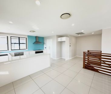 1A Dart Place, Corlette NSW 2315 - House For Rent | Domain - Photo 4