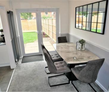 3 bedroom semi-detached house to rent - Photo 1