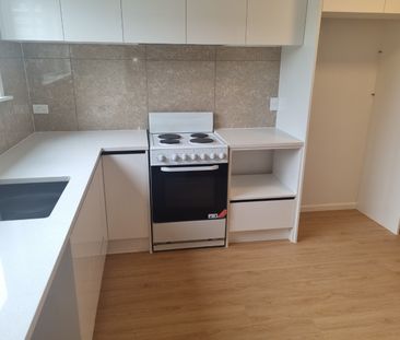 2 LARGE bdrms - Water Included - Photo 4